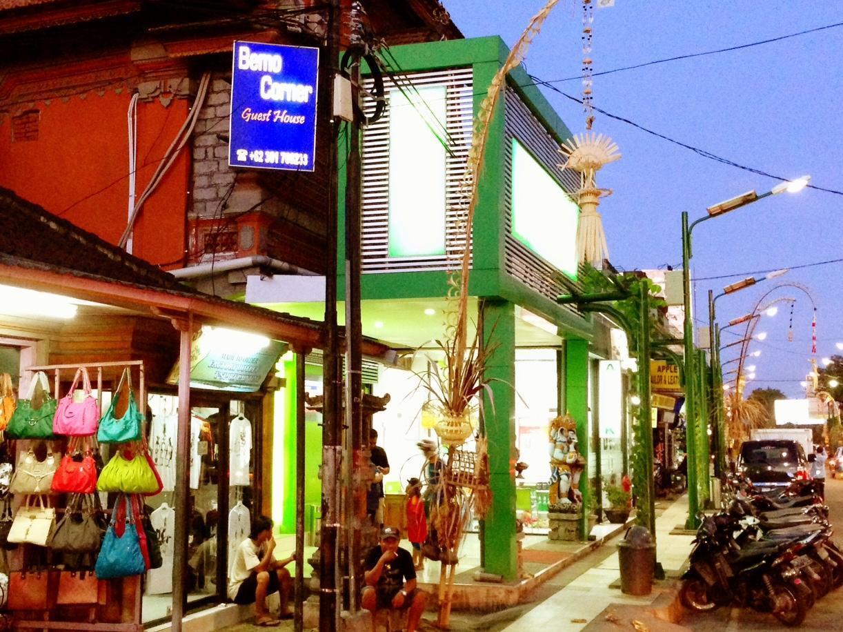 Bemo Corner Guest House Kuta Lombok Exterior foto