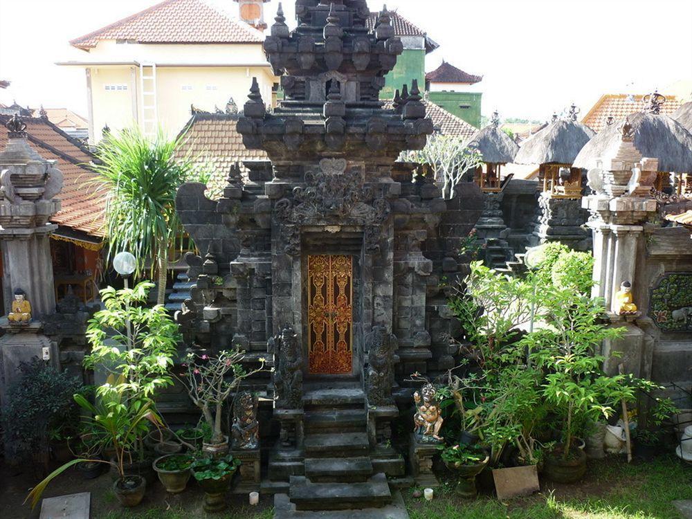 Bemo Corner Guest House Kuta Lombok Exterior foto