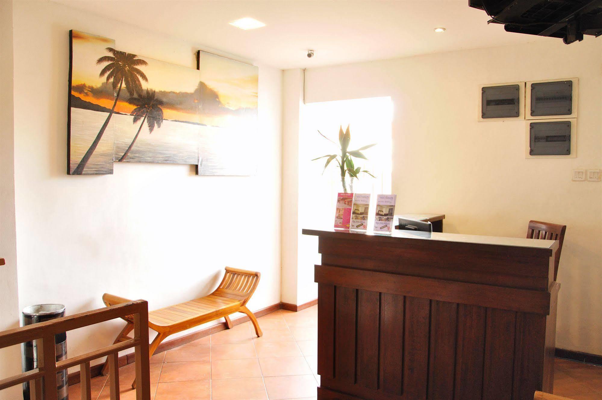Bemo Corner Guest House Kuta Lombok Exterior foto