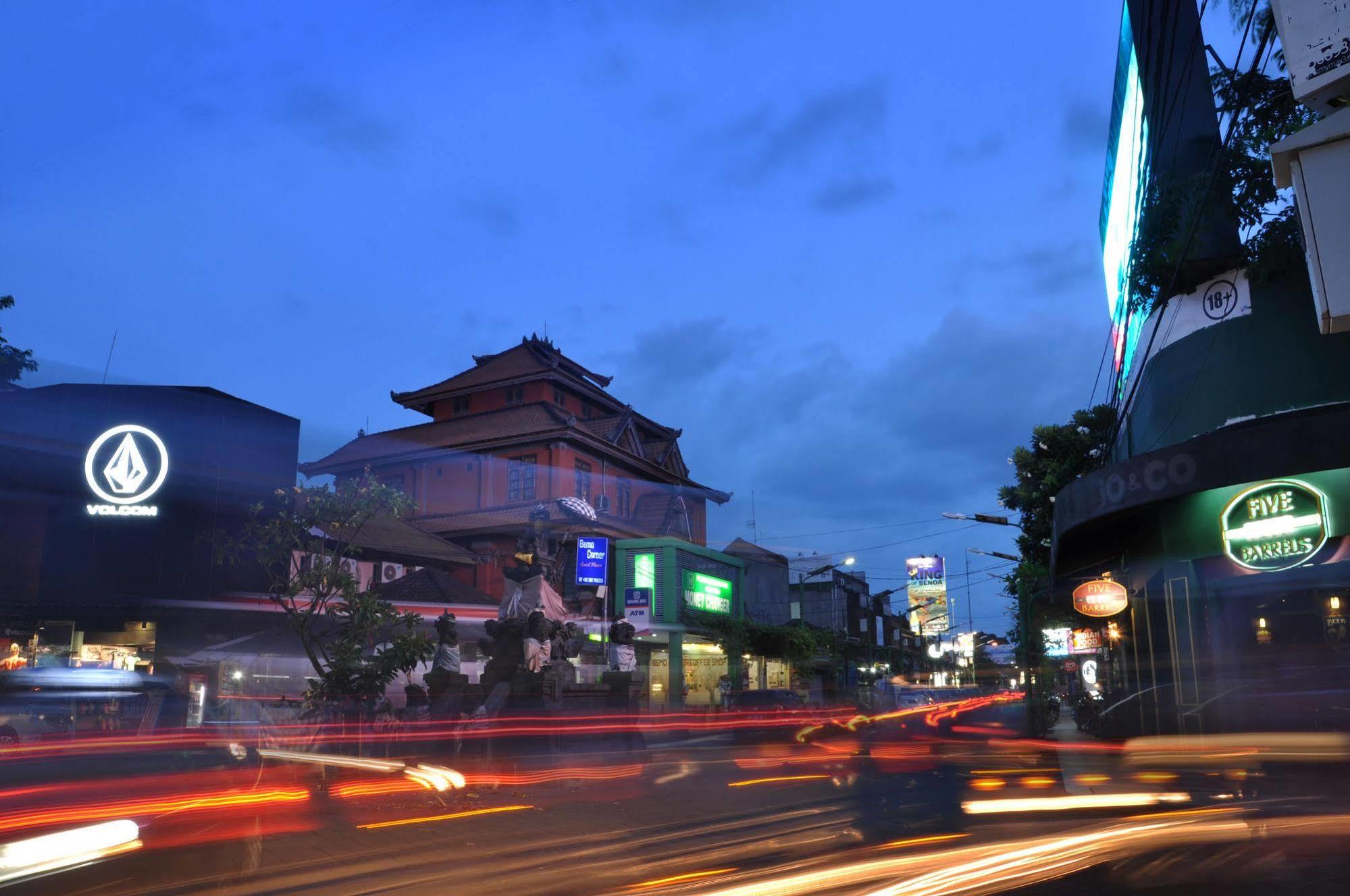Bemo Corner Guest House Kuta Lombok Exterior foto